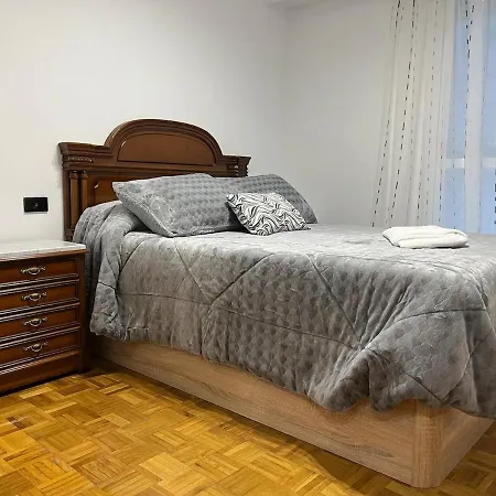 Piso Artur Iii Universidad Apartment Ourense