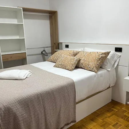 Piso Artur Iii Universidad アパート
