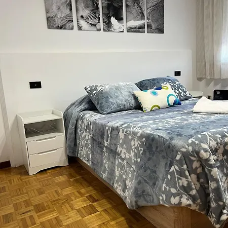 Piso Artur Iii Universidad * Ourense